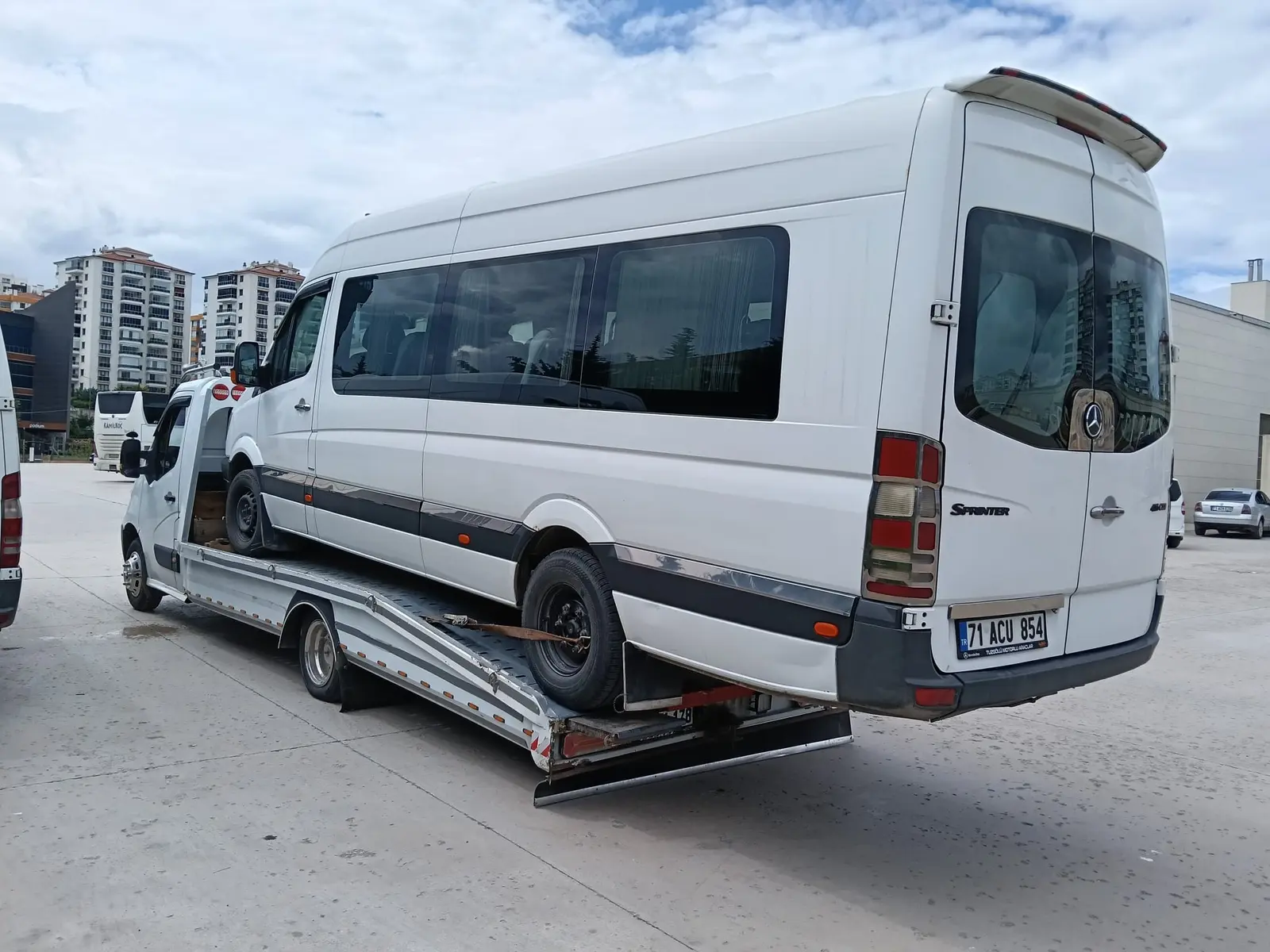Kırıkkale Araz Oto Kurtarma saha çalışması ve güvenli araç taşıma 28