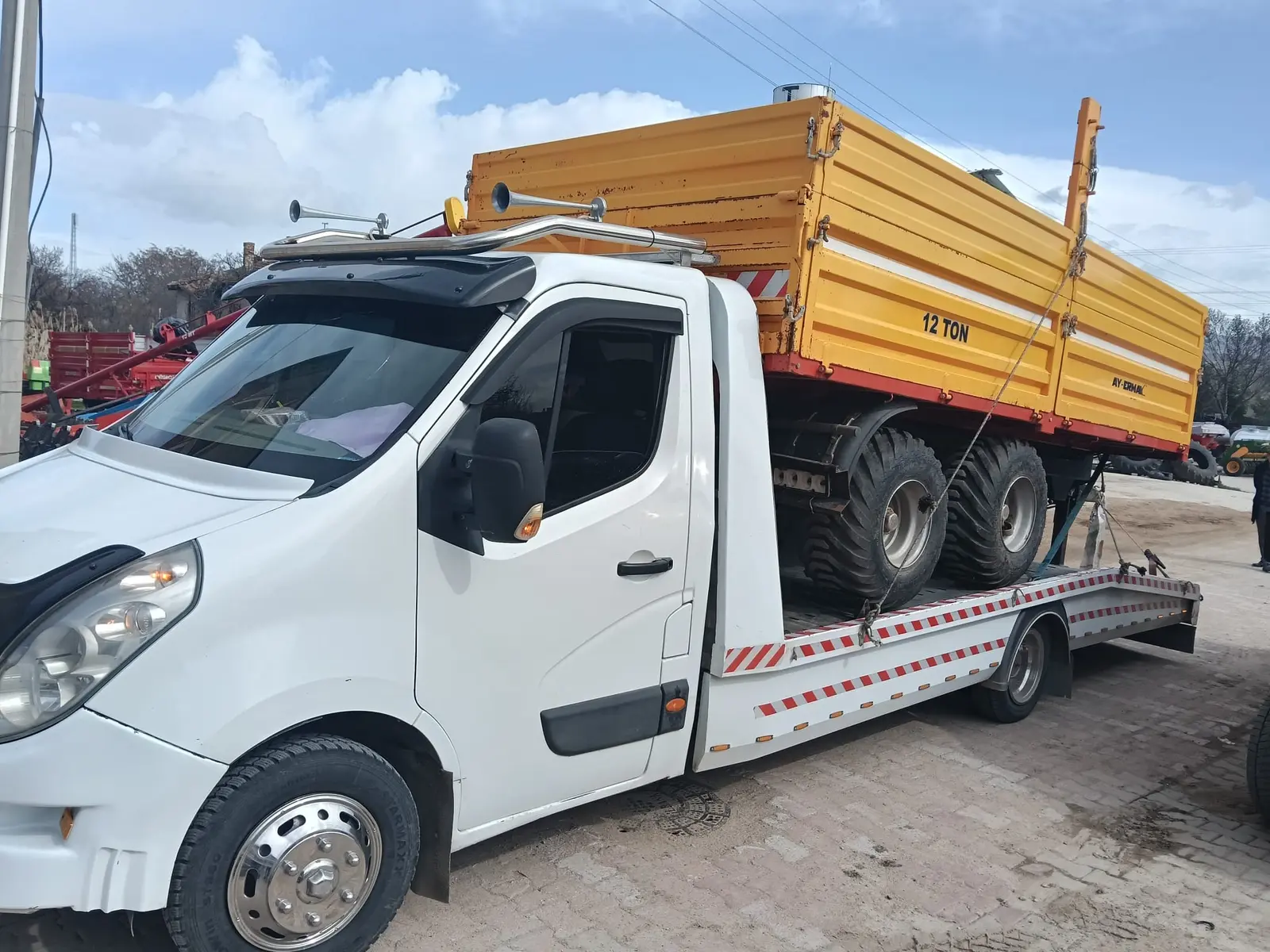 Kırıkkale Araz Oto Kurtarma saha çalışması ve güvenli araç taşıma 34